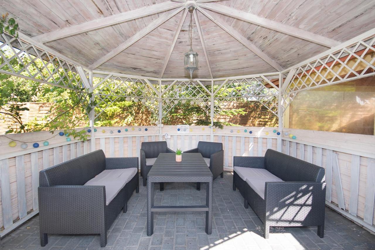 Letniskowe Forest Nad Morzem Holiday home *